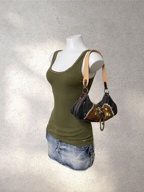 Early 2000s Hollister Olive Green Sequin Trim Tank Top | Y2K McBling Aesthetic